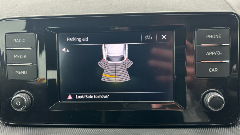 Skoda Fabia 1.0 MPI 80 SE Comfort 5dr Petrol Hatchback